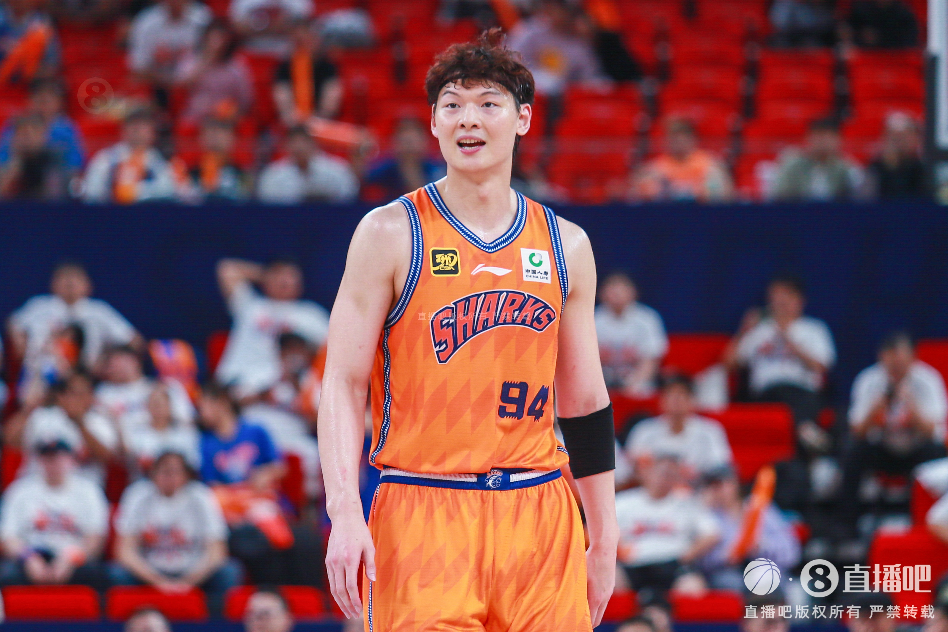 天天盈球官网-媒体人：很多人都忘了王哲林是两届MVP&amp;入选过10次全明星的球员